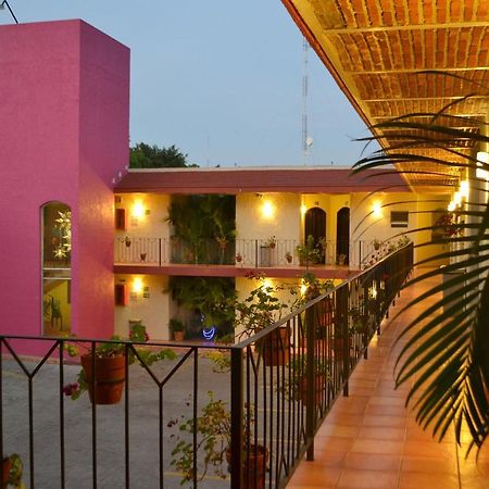 Hotel Villa Del Sol Expo غوادالاجارا المظهر الخارجي الصورة