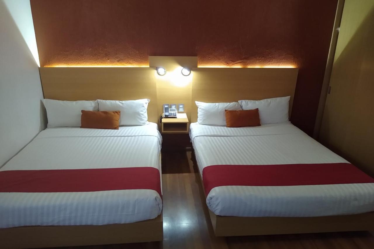 Hotel Villa Del Sol Expo غوادالاجارا المظهر الخارجي الصورة