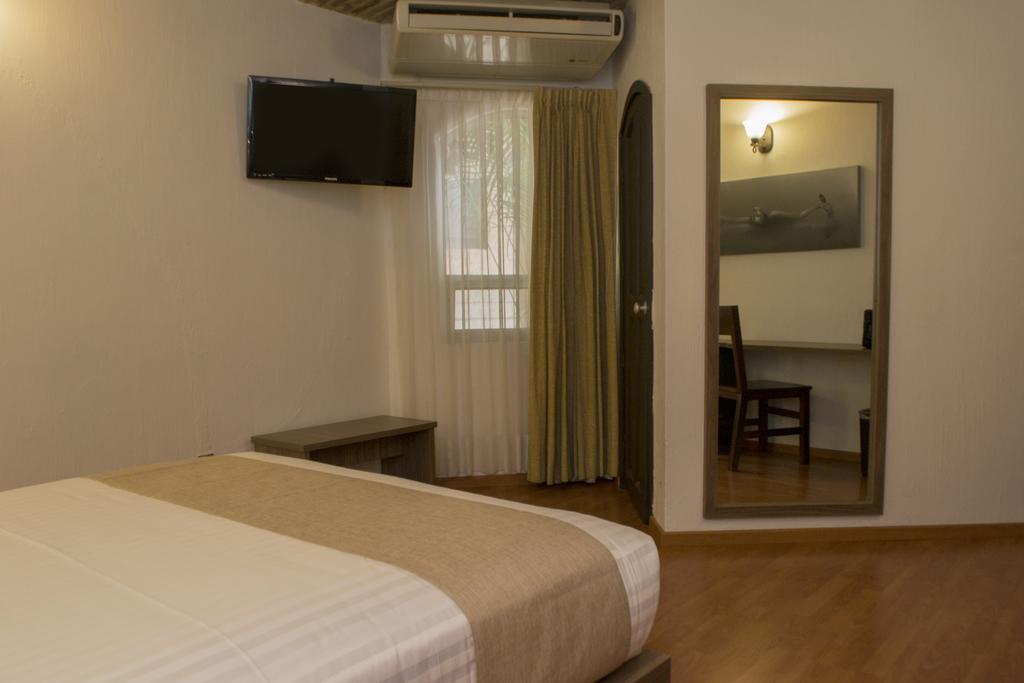 Hotel Villa Del Sol Expo غوادالاجارا المظهر الخارجي الصورة