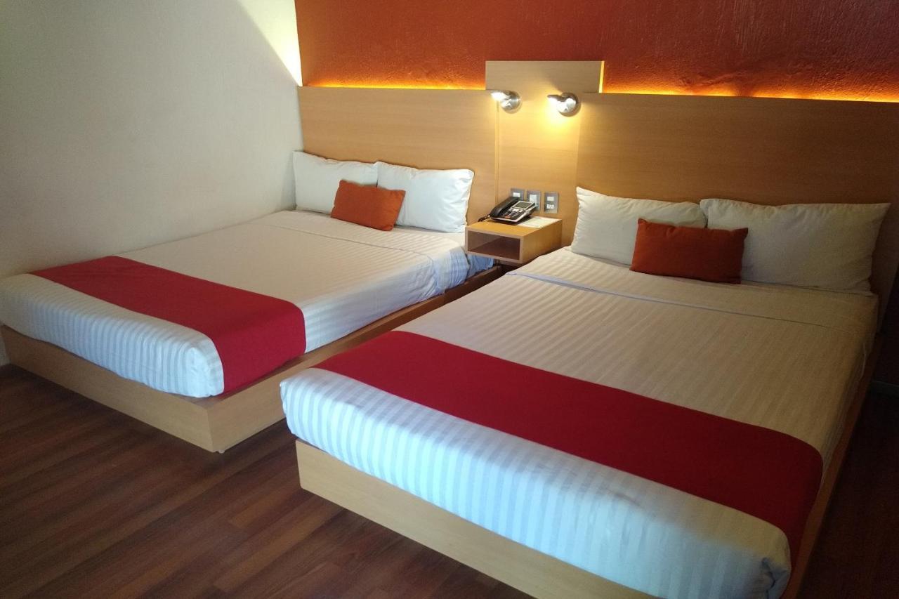 Hotel Villa Del Sol Expo غوادالاجارا المظهر الخارجي الصورة